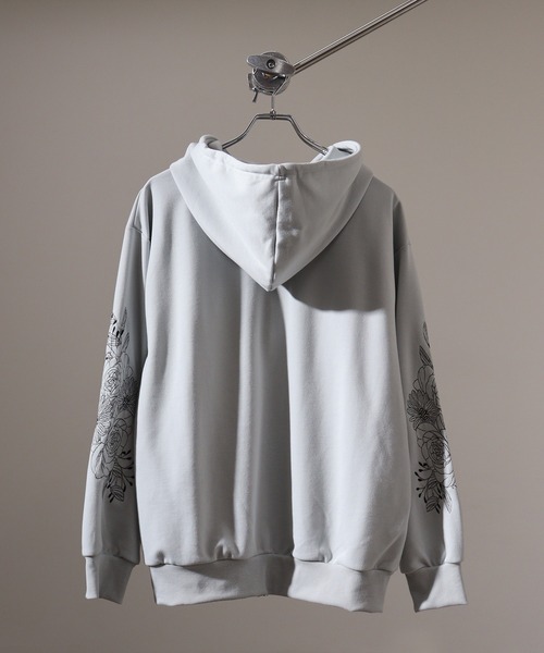 SUGGESTION（サジェッション）の「SLEEVE FLOWER  Embroidered full zip hoodie / 刺繍 フルジップパーカー unisex（パーカー・メンズ・ライトグレー/ブラック・M/L）」の10枚目の写真