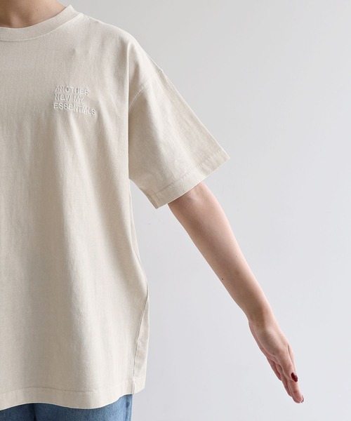 ANME(アンメ)の「ピグメント加工ANMEエンブロイダリーロゴ半袖Tシャツ(Tシャツ/カットソー・レディース・ベージュ/ネイビー/オフホワイト/ブラック・M/L/XL/XXL)」の19枚目の写真