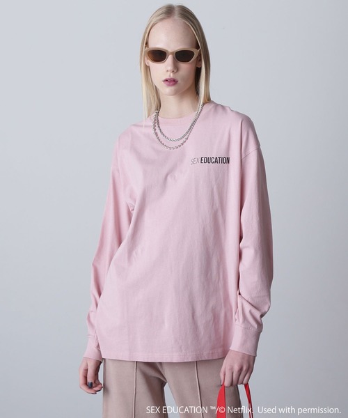 ROSE BUD(ローズバッド)の「Netflix Series ‘SEX EDUCATION’ × ROSE BUD/AMERICAN COMIC TEE(Tシャツ/カットソー・レディース・ピンク/ホワイト/ブラック・ONE SIZE)」の3枚目の写真