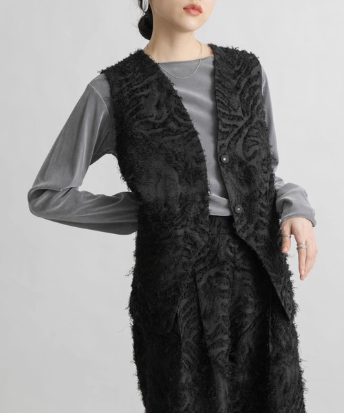 KBF（ケイビーエフ）の「フリンジベスト（ベスト・レディース・アイボリー/ブラック・ONE）」の4枚目の写真