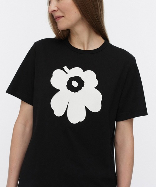 marimekko(マリメッコ)の「erna Unikko /placement t-shirt(Tシャツ/カットソー・レディース・ブラック/ホワイト・LARGE/MEDIUM/SMALL/X-SMALL/X-LARGE)」の15枚目の写真