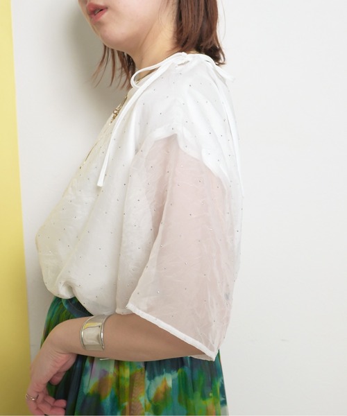 palm RICHE(ポームリシュ)の「【インナー付き】2ピース ラインストーン シアートップス(Tシャツ/カットソー・レディース・オフホワイト/サックスブルー/ブラック・M)」の11枚目の写真
