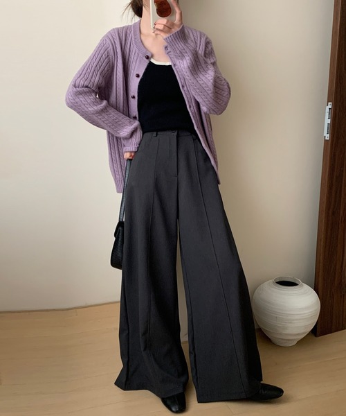 DAY CLOSET(デイ クローゼット)の「【裾がゆるっと広がり美シルエット/内掛けボタン付き】フロントピンタックイージーワイドパンツ(その他パンツ・レディース・ライトベージュ/ダークグレー/ブラック・S/L/M)」の16枚目の写真
