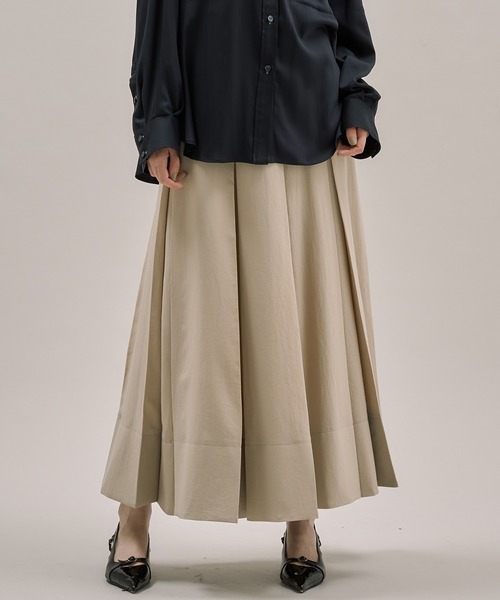 PUBLIC TOKYO(パブリックトウキョウ)の「プリクルータックフレアスカート(スカート・レディース・ベージュ/ダークグレー/ブラウン/アイボリー・1/2)」の15枚目の写真