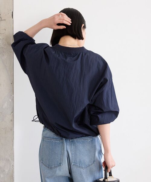 AMERICAN HOLIC（アメリカンホリック）の「ナイロン シャカシャカプルオーバー（ナイロンジャケット・レディース・ベージュ/ネイビー/オフホワイト・L/M）」の12枚目の写真