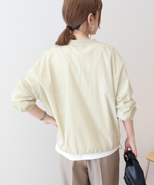 AMERICAN HOLIC（アメリカンホリック）の「ナイロン シャカシャカプルオーバー（ナイロンジャケット・レディース・ベージュ/ネイビー/オフホワイト・L/M）」の6枚目の写真