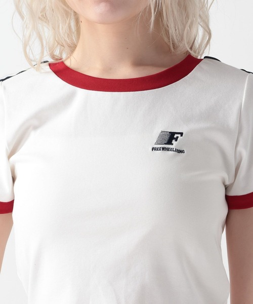 FOREVER 21（フォーエバー トゥエンティーワン）の「【2025SS】スポーツコンパクトTシャツ（Tシャツ/カットソー・レディース・オフホワイト/ブルー/ネイビー・FREE）」の19枚目の写真