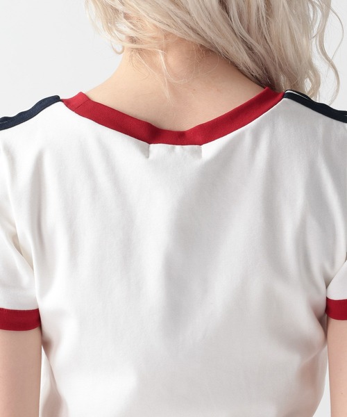 FOREVER 21（フォーエバー トゥエンティーワン）の「【2025SS】スポーツコンパクトTシャツ（Tシャツ/カットソー・レディース・オフホワイト/ブルー/ネイビー・FREE）」の22枚目の写真