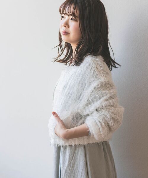 COHINA(コヒナ)の「フェザーチュールシアーブルゾン 【低身長・小柄女性】(ブルゾン・レディース・ブラック/ホワイト/ベージュ・ONE SIZE)」の13枚目の写真