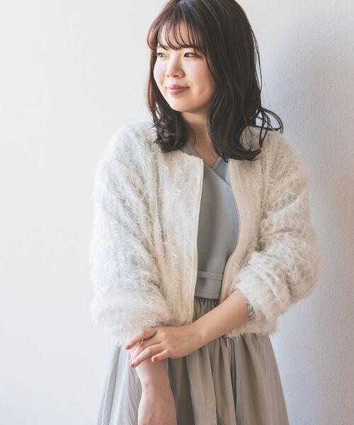 COHINA(コヒナ)の「フェザーチュールシアーブルゾン 【低身長・小柄女性】(ブルゾン・レディース・ブラック/ホワイト/ベージュ・ONE SIZE)」の12枚目の写真