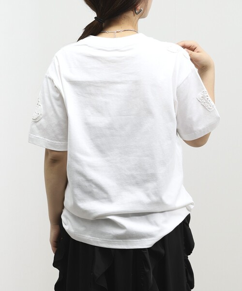 Firsthand（ファーストハンド）の「Firsthand/ファーストハンド オーガニックコットン レースアップリケTシャツ（Tシャツ/カットソー・レディース・チャコールグレー/ホワイト/ネイビー・FREE）」の5枚目の写真