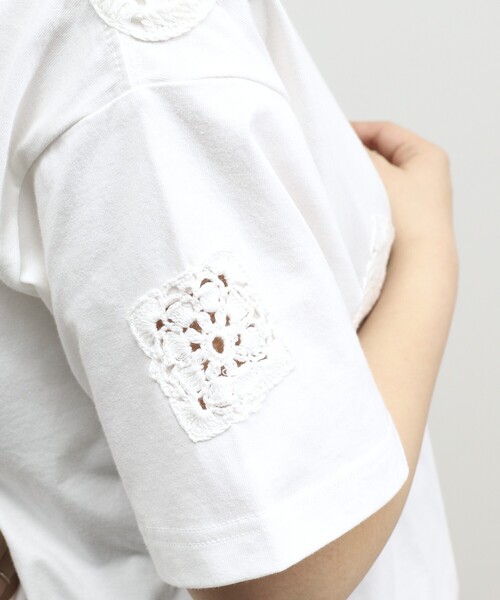 Firsthand（ファーストハンド）の「Firsthand/ファーストハンド オーガニックコットン レースアップリケTシャツ（Tシャツ/カットソー・レディース・チャコールグレー/ホワイト/ネイビー・FREE）」の11枚目の写真