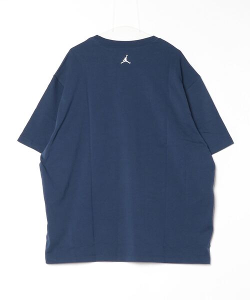 JORDAN BRAND(ジョーダンブランド)の「ジョーダン ジョーダン BRND BR SNKR PCH クルー S/S Tシャツ(Tシャツ/カットソー・メンズ・ホワイト×レッド/ベージュ/ネイビー/ブラック×レッド・SS/S/M/L/XL/2XL/3XL)」の5枚目の写真