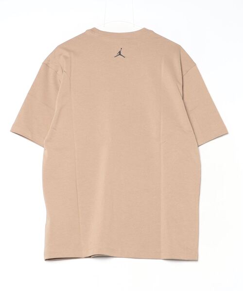 JORDAN BRAND(ジョーダンブランド)の「ジョーダン ジョーダン BRND BR SNKR PCH クルー S/S Tシャツ(Tシャツ/カットソー・メンズ・ホワイト×レッド/ベージュ/ネイビー/ブラック×レッド・SS/S/M/L/XL/2XL/3XL)」の6枚目の写真