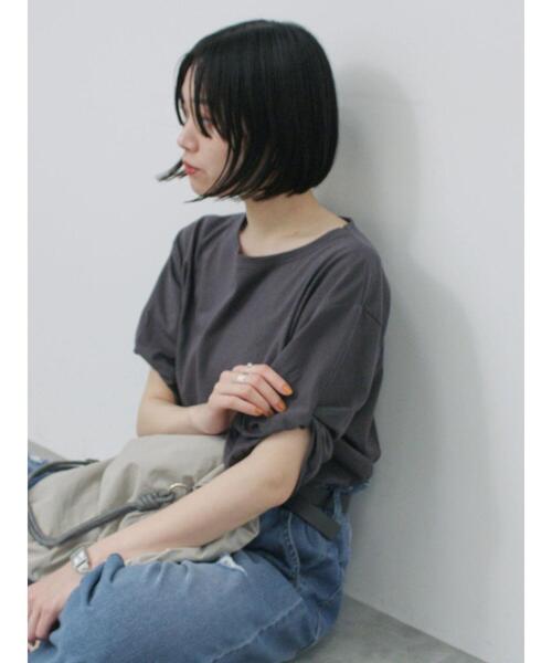 Samansa Mos2 blue（サマンサモスモスブルー）の「ツイストスリーブアソートTシャツ（Tシャツ/カットソー・レディース・ブルー/ブラック/プラム/チャコールグレー/オフホワイト・F）」の3枚目の写真