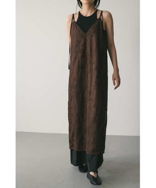 STYLEMIXER(スタイルミキサー)の「ラティスレースキャミワンピース(ワンピース・レディース・アイボリー/ブラウン・SMALL/MEDIUM)」の2枚目の写真