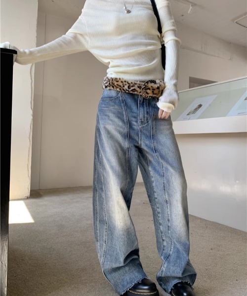 REBALANCE(リバランス)の「ワイドデニムパンツ(デニムパンツ・レディース・A・MEDIUM/LARGE/X-LARGE)」の8枚目の写真