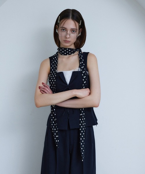 Seemi. byNICECLAUP（ シーミーバイナイスクラップ）の「【Seemi.】セットで着られる/レースアップベスト（ベスト・レディース・杢グレー/ネイビー・FREE）」の15枚目の写真