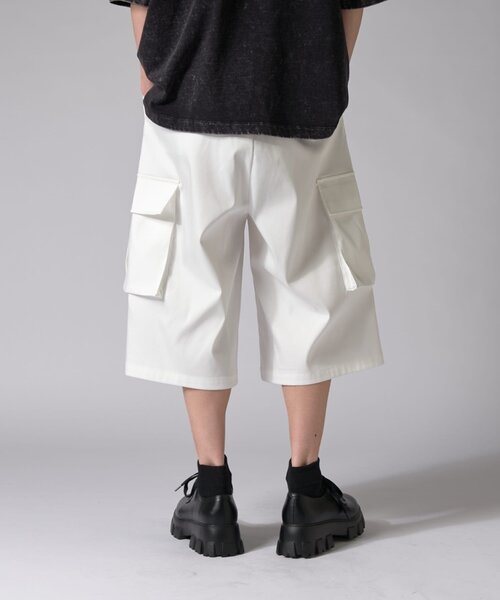Lui's(ルイス)の「ルーズフィットカーゴショートパンツ(その他パンツ・メンズ・ブラック/ホワイト・FREE)」の22枚目の写真