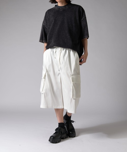 Lui's(ルイス)の「ルーズフィットカーゴショートパンツ(その他パンツ・メンズ・ブラック/ホワイト・FREE)」の7枚目の写真