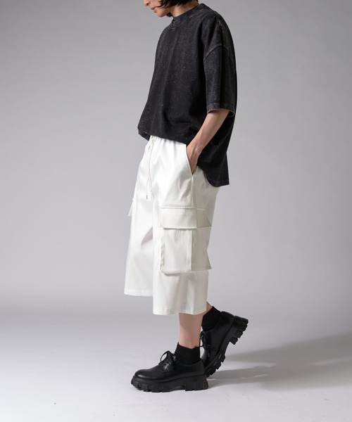 Lui's(ルイス)の「ルーズフィットカーゴショートパンツ(その他パンツ・メンズ・ブラック/ホワイト・FREE)」の8枚目の写真