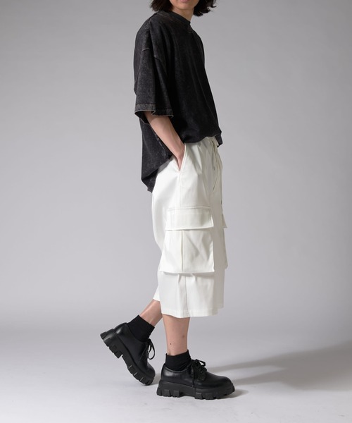 Lui's(ルイス)の「ルーズフィットカーゴショートパンツ(その他パンツ・メンズ・ブラック/ホワイト・FREE)」の10枚目の写真