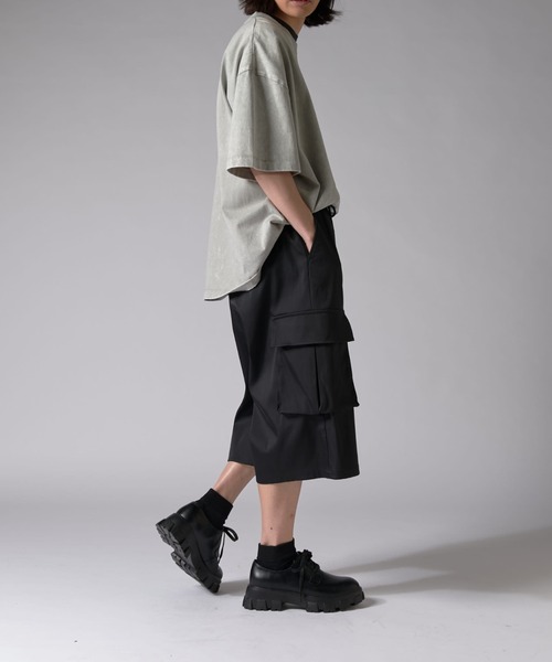 Lui's(ルイス)の「ルーズフィットカーゴショートパンツ(その他パンツ・メンズ・ブラック/ホワイト・FREE)」の17枚目の写真