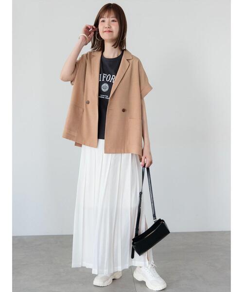 Lugnoncure(ルノンキュール)の「麻調フレンチスリーブジャケット《2025summer catalog item》(ノーカラージャケット・レディース・ベージュ/オレンジ/ブラック・F)」の5枚目の写真