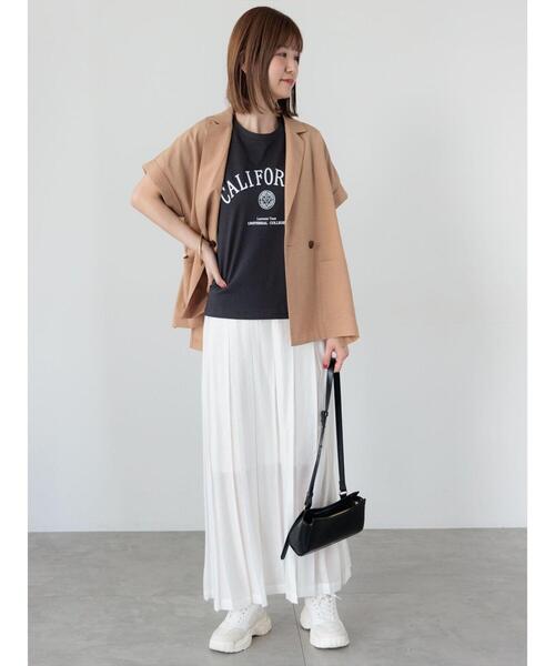 Lugnoncure(ルノンキュール)の「麻調フレンチスリーブジャケット《2025summer catalog item》(ノーカラージャケット・レディース・ベージュ/オレンジ/ブラック・F)」の6枚目の写真