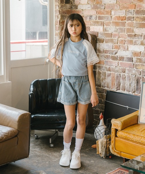 URBAN CHERRY（アーバンチェリー）の「ハイウエストロールアップデニムショートパンツ（デニムパンツ・キッズ・ブルー・S/M/XS）」の2枚目の写真