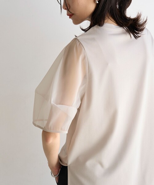 UNFILO(アンフィーロ)の「BEAUTY FORM-T シアースリーブT(Tシャツ/カットソー・レディース・ネイビー系/ベージュ系/ブラック系/グレー系・SMALL/MEDIUM/LARGE)」の7枚目の写真