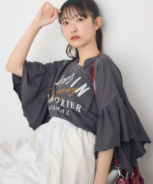 RETRO GIRL(レトロガール)の「袖フリル切替TEE(Tシャツ/カットソー・レディース・オフホワイト/イエロー/ライトグレー・FREE)」の4枚目の写真