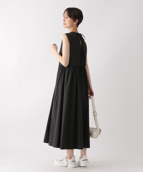 Elura(エルーラ)の「タイプライターワンピース〈低身長サイズあり〉/492841(ワンピース・レディース・ブラック/ベージュ・FREE(S)/FREE)」の17枚目の写真