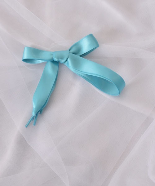 VIBGYOR Women（ヴィブジョー　ウィメン）の「【float】《推し活/推しカラー/メンカラ》幅広 サテン リボン 靴紐【30色展開】（シューズアクセサリー・レディース・スモークピンク/コーラル/ダークグリーン/ライトブルー/スカイブルー/ホワイト/パープル/ブラック/オフホワイト/グレー/レッド/ネイビー/ベージュ/ブラウン/ベビーピンク/ライトパープル/ライトイエロー/ナチュラル/ラベンダー/ワインレッド/ダークパープル/ミント/エメラルド/ライトグリーン/ブルー/グリーン/エメラルドブルー/ピンク/オレンジ/イエロー・FREE）」の16枚目の写真