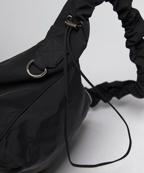 Lui's（ルイス）の「ドレープショルダーバッグ（ショルダーバッグ・メンズ・チャコールグレー/ブラック・FREE）」の14枚目の写真