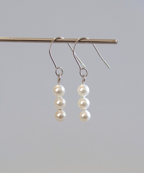 CERCA（チェルカ）の「KAM.accessory/サージカルステンレス316L/金属アレルギー対応/3連パールピアス（ピアス（両耳用）・レディース・ゴールド系1/シルバー系2/ゴールド系2/シルバー系1・FREE）」の15枚目の写真