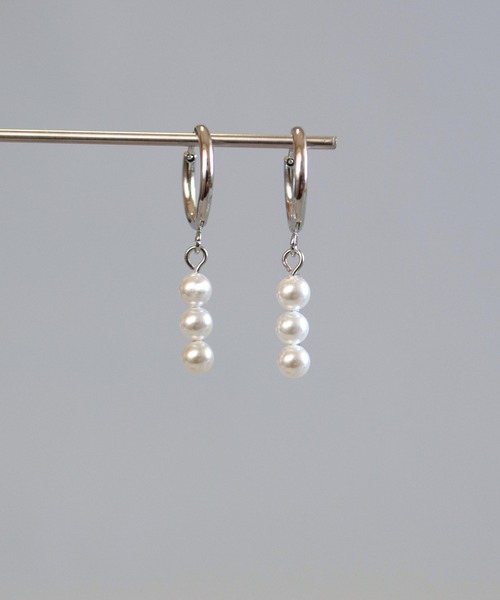 CERCA（チェルカ）の「KAM.accessory/サージカルステンレス316L/金属アレルギー対応/3連パールピアス（ピアス（両耳用）・レディース・ゴールド系1/シルバー系2/ゴールド系2/シルバー系1・FREE）」の18枚目の写真