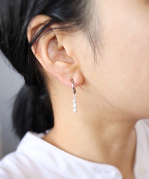 CERCA（チェルカ）の「KAM.accessory/サージカルステンレス316L/金属アレルギー対応/3連パールピアス（ピアス（両耳用）・レディース・ゴールド系1/シルバー系2/ゴールド系2/シルバー系1・FREE）」の22枚目の写真
