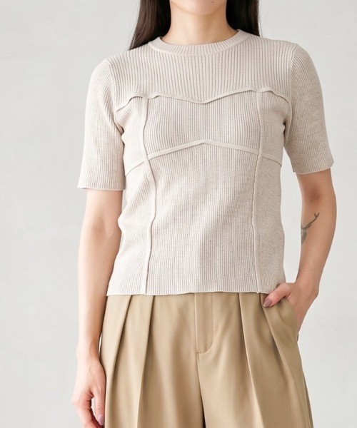 Per sist ence（パーシエンス）の「MIXリブニットビスチェデザインプルオーバー（Tシャツ/カットソー・レディース・アイボリー/ブラック/ブラウン/グリーン・ONE SIZE）」の2枚目の写真