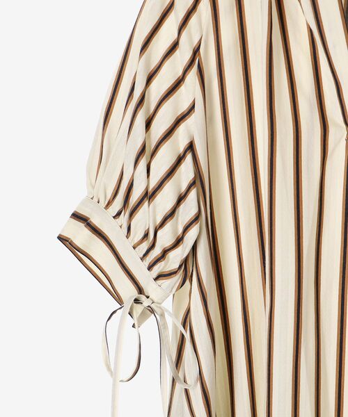 le.coeur blanc（ルクールブラン）の「ストライプVネックワンピース（ワンピース・レディース・グリーン系その他/ホワイト系その他2・38）」の4枚目の写真