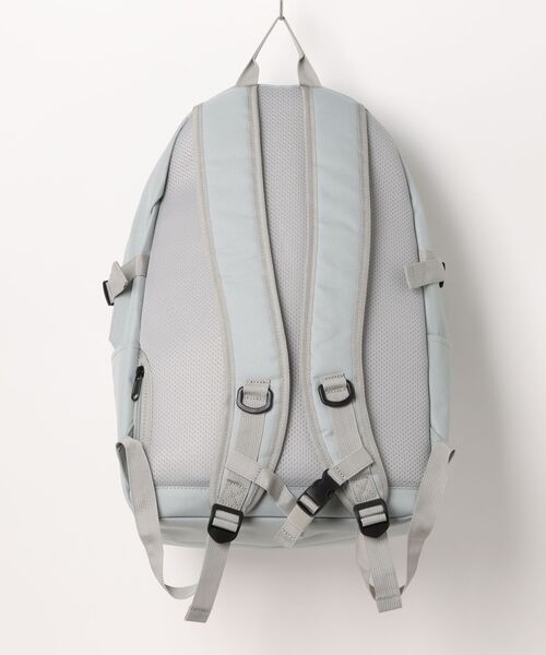 KANGOL（カンゴール）の「【KANGOL 】ボックスロゴ メッシュポケット ＆ フラップポケット リュック / バックパック（バックパック/リュック・メンズ・ブラック/オフホワイト/グレー・FREE）」の4枚目の写真