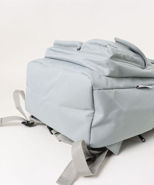 KANGOL（カンゴール）の「【KANGOL 】ボックスロゴ メッシュポケット ＆ フラップポケット リュック / バックパック（バックパック/リュック・メンズ・ブラック/オフホワイト/グレー・FREE）」の5枚目の写真