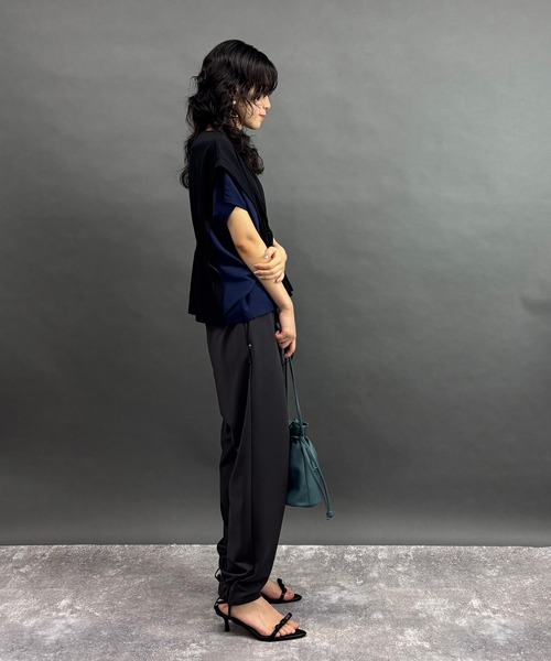 NICOLE white(ニコルホワイト)の「ウエストドロスト配色TEE(Tシャツ/カットソー・レディース・ブラック/オフホワイト/グレー・FREE)」の11枚目の写真