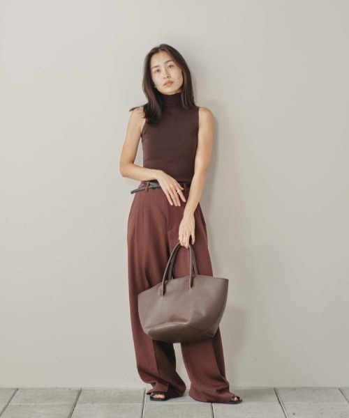 TODAYFUL（トゥデイフル）の「Tuck Wide Trousers（その他パンツ・レディース・ブラック/セージグリーン/チョコ・36inch/38inch）」の7枚目の写真