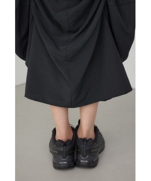 PLUS(プラス)の「【PLUS】ギャザーイレヘムワンピース(ワンピース・レディース・アイボリー/ブラック/ブルー・FREE)」の14枚目の写真