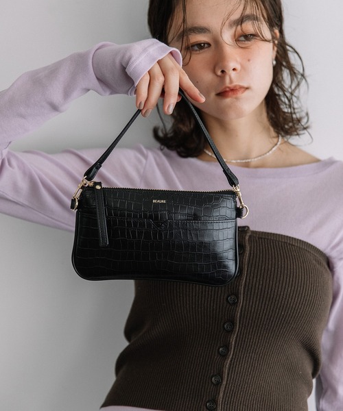 Beau're（ヴュレ）の「BEAURE Leather Mini Strap Bag（クラッチバッグ・レディース・パイソン/ブラウン/ブラック・FREE）」の11枚目の写真