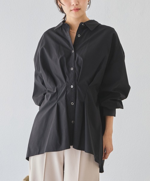 LAVEANGE（ラビアンジェ）の「【好機能シリーズ】抗菌/防臭/防シワ | ウエストタックシャツ（シャツ/ブラウス・レディース・ブラック/ブルー/オフホワイト・4L/3L/LL/M/5L）」の3枚目の写真