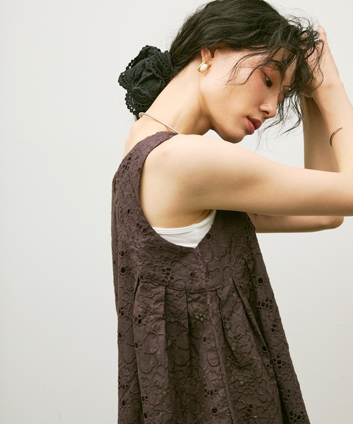 Lutim by u（ルチバイユー）の「Embroidery sleeveless blouse / エンブロイダリーノースリーブブラウス（シャツ/ブラウス・レディース・グリーン/ブラウン/ナチュラル・FREE）」の13枚目の写真