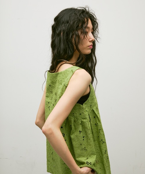 Lutim by u（ルチバイユー）の「Embroidery sleeveless blouse / エンブロイダリーノースリーブブラウス（シャツ/ブラウス・レディース・グリーン/ブラウン/ナチュラル・FREE）」の22枚目の写真