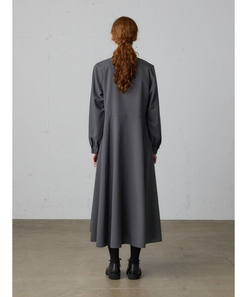 MidiUmi(ミディウミ)の「MidiUmi ウエスト切り替えロングワンピース(ワンピース・レディース・グレー/チャコールグレー/ブラック・FREE)」の10枚目の写真